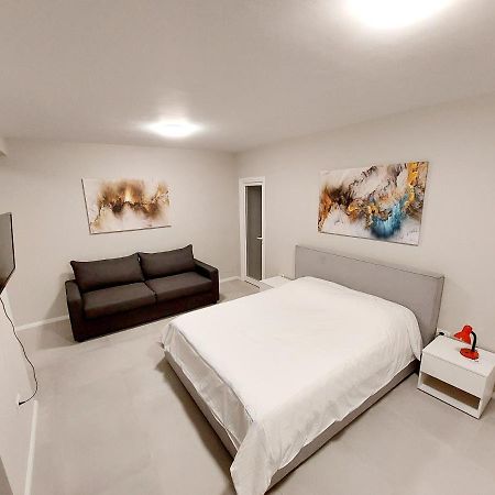Tirana City Center Apartment מראה חיצוני תמונה