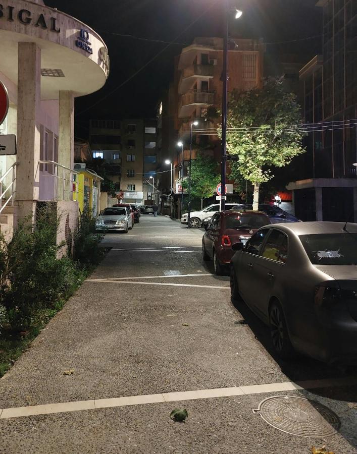 Tirana City Center Apartment מראה חיצוני תמונה